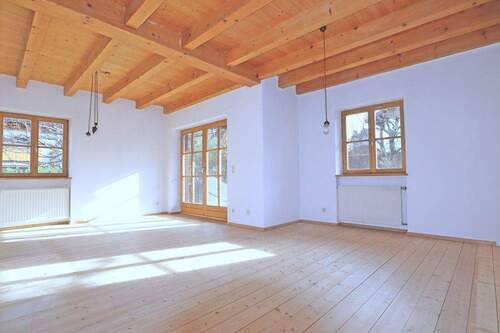 Wohnzimmer - Reihenendhaus mit 161,20 m² in Holzkirchen zum Kaufen