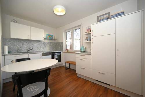 Neuwertige EBK inkl. - 