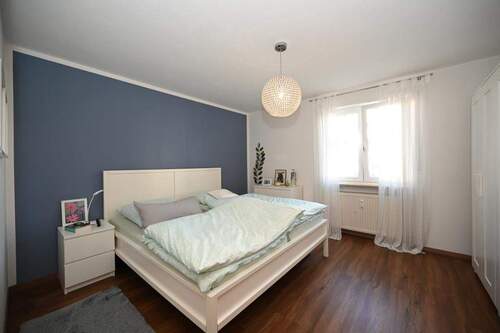Geräumiges Schlafzimmer - 