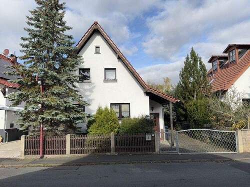 Straßenfront - 4 Zimmer Einfamilienhaus zum Kaufen in Gotha