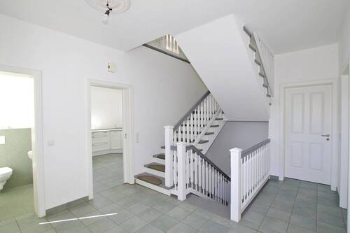 Diele - Einfamilienhaus mit 143,20 m&sup2; in Parsberg zum Kaufen