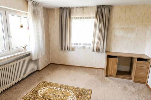 Zimmer 2 UG - (KI generiert) - 