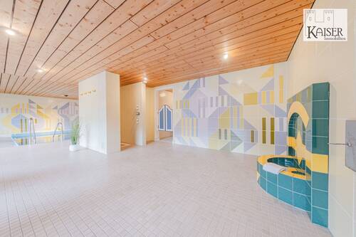 3 Schwimmhalle-Wellness (1) - 