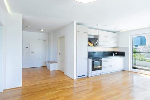 Wohnzimmer +Flur - Urbanes Familienglück oder stilvolles Paar leben - Ihre Traumwohnung in Frankfurt-Bockenheim
