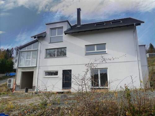 Frontansicht - 6 Zimmer Einfamilienhaus zum Kaufen in Schmitten