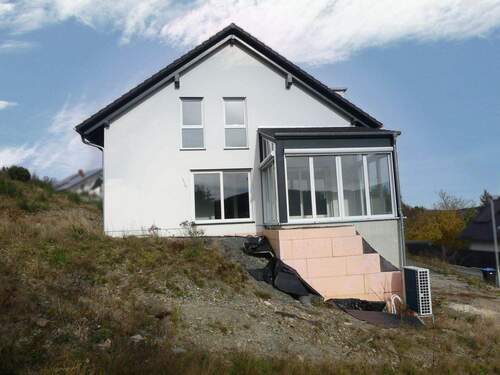 Seitenansicht und Wintergarten - 