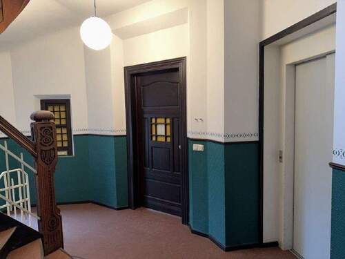 Zugang Büro-Praxis - 7 Zimmer Büro in Gotha