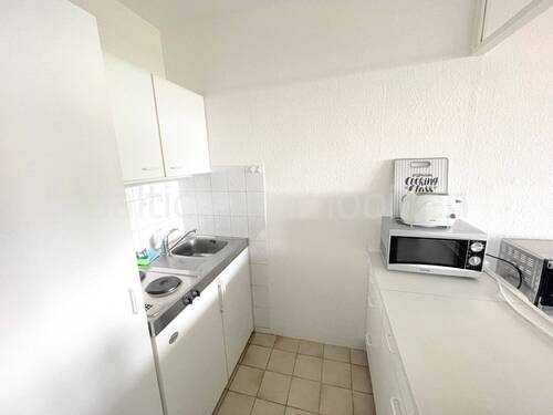 CAEC2EF2-588A-40CB-BF76-25DCF6FA09B9 - 