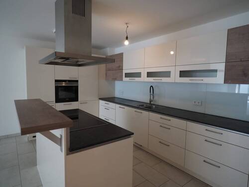 hochwertige Einbauküche - 2 Zimmer Etagenwohnung in Fahrenzhausen