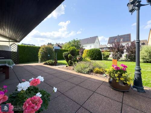 Teilüberdachte Terrasse - 