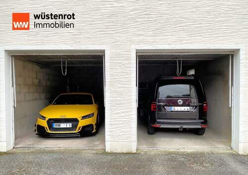 Halle_Nebengebäude_ 2 Einzelgaragen - 