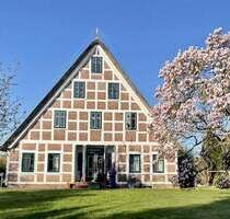 Umwandlung Einkommenssteuer in Wohneigentum: Denkmal-Wohntraum unter Reet - Hollern-Twielenfleth