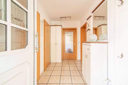 Flur - 4 Zimmer Doppelhaushälfte zum Kaufen in Lünen