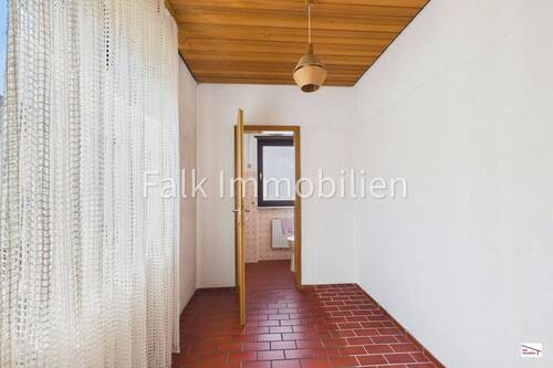 angeschlossener Garderobenbereich EG - 