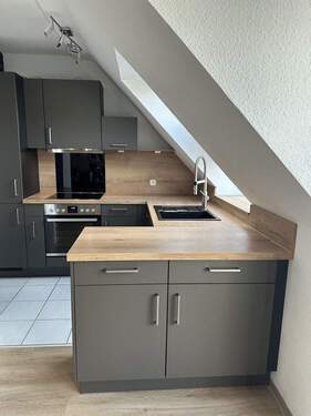 Bild 2 - 2 Zimmer Etagenwohnung zum Kaufen in Idstein