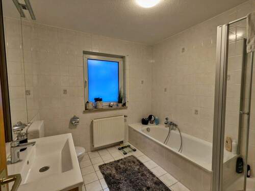 Bad - Wohnung Erdgeschoss - 