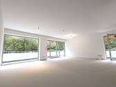 Wohnzimmer - 4 Zimmer Etagenwohnung zum Kaufen in München
