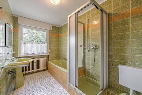 Großzügiges Badezimmer - 