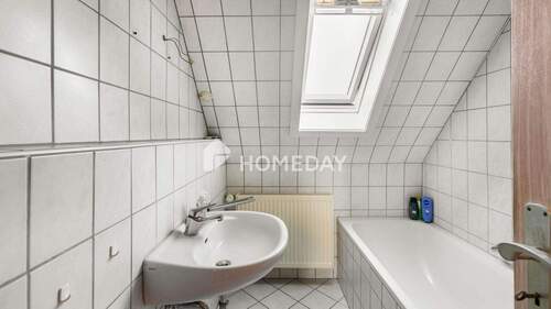 1. OG Badezimmer 1 - 