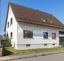 Familienglück beginnt hier - charmantes EFH mit Gartenidylle, viel Platz und Garage - Bietigheim