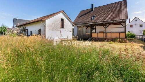 Garten 1 - 8 Zimmer Einfamilienhaus in Bietigheim