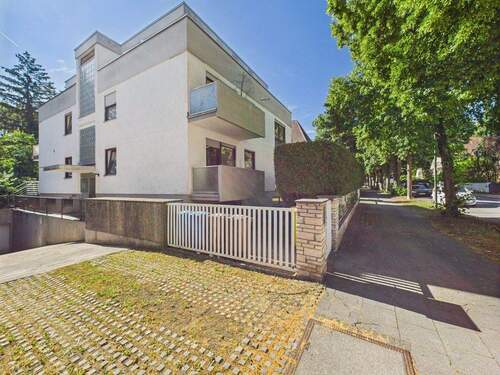 Aussenansicht - 3 Zimmer Etagenwohnung zum Kaufen in München