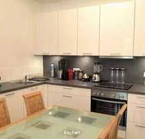 2-Zimmer-Wohnung mit Balkon - 760,00 EUR Kaltmiete, ca.  76,00 m² Wohnfläche in Stuttgart (PLZ: 70176) West