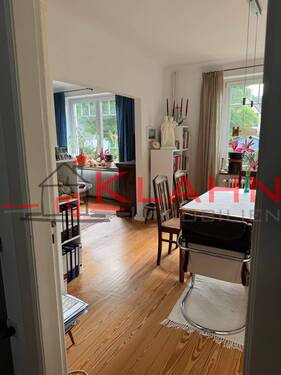 Blick ins Wohnzimmer - Einfamilienhaus mit 140,00 m&sup2; in Wedel zum Kaufen
