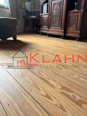 Toller Boden im ganzen Haus - 