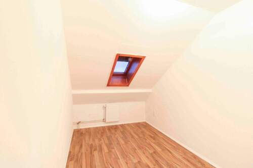 Büro DG - Reihenmittelhaus mit 110,30 m&sup2; in Springe zum Kaufen