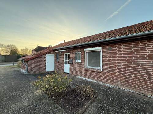 Hausansicht - 4 Zimmer Bungalow zum Kaufen in Echem