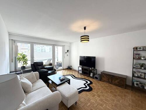 Wohn- und Esszimmer - 3 Zimmer Etagenwohnung zur Miete in Stuttgart / Stuttgart-West