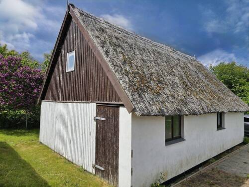Scheune - Mehrfamilienhaus, Wohnhaus mit 68,00 m² in Saal zum Kaufen