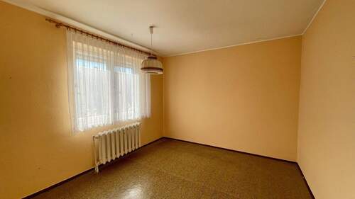 Schlafzimmer im Ergeschoss - 