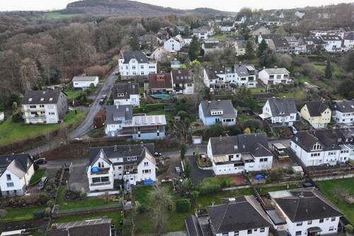 Umfeld - 7 Zimmer Mehrfamilienhaus, Wohnhaus in Wetter