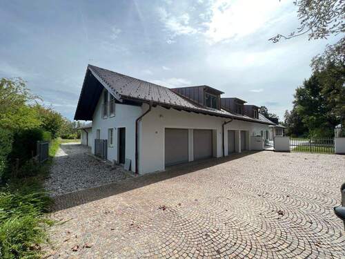 Aussenansicht - Einfamilienhaus mit 220,00 m&sup2; in Bernried am Starnberger See zur Miete