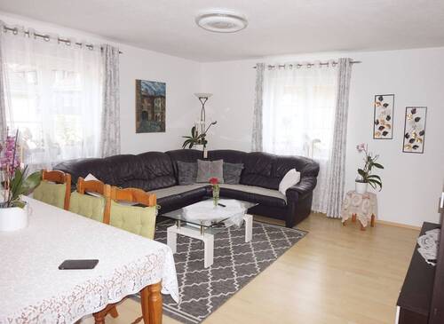 Wohnzimmer - 3 Zimmer Etagenwohnung zur Miete in Schramberg
