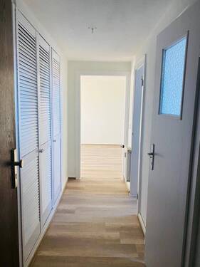 Flur - 1 Zimmer Etagenwohnung zur Miete in Markkleeberg