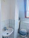 Bad mit Fenster - Etagenwohnung mit 28,30 m² in Markkleeberg zur Miete