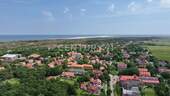 Spiekeroog von oben - 9 Zimmer Mehrfamilienhaus, Wohnhaus in Spiekeroog