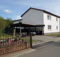 Doppelhaushälfte in schöner Wohnsiedlung mit großem Grundstück - Werdau