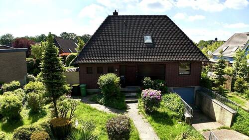 Straßenansicht - Einfamilienhaus mit 126,60 m&sup2; in Ganderkesee zum Kaufen