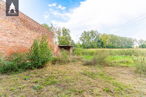 Grundstück hinten - 