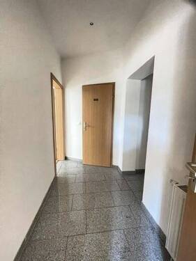 Flur - 2 Zimmer Etagenwohnung in Plauen