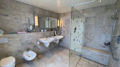 Badezimmer UG - 