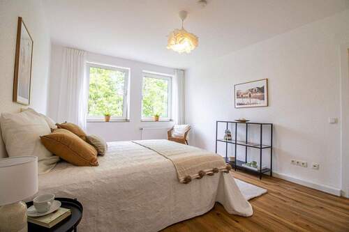 Schlafzimmer - 3 Zimmer Etagenwohnung zum Kaufen in Bonn