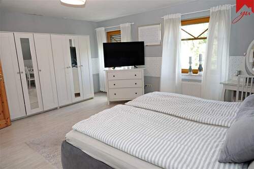 Schlafzimmer Bild II im Obergeschoss - 