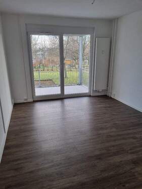 20251217_101619_resized.jpg - 2 Zimmer Etagenwohnung zur Miete in Chemnitz