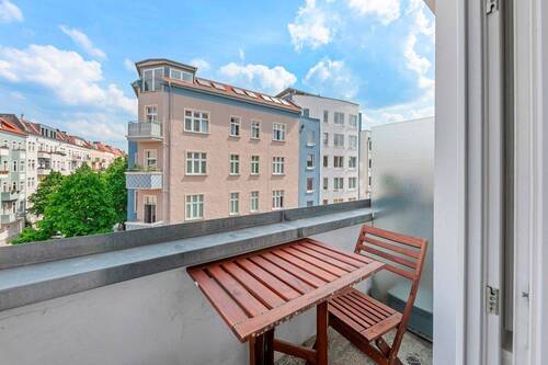 Balkon - 2 Zimmer Etagenwohnung zum Kaufen in Berlin