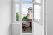 Zimmer mit Balkonzugang - 2 Zimmer Etagenwohnung in Berlin